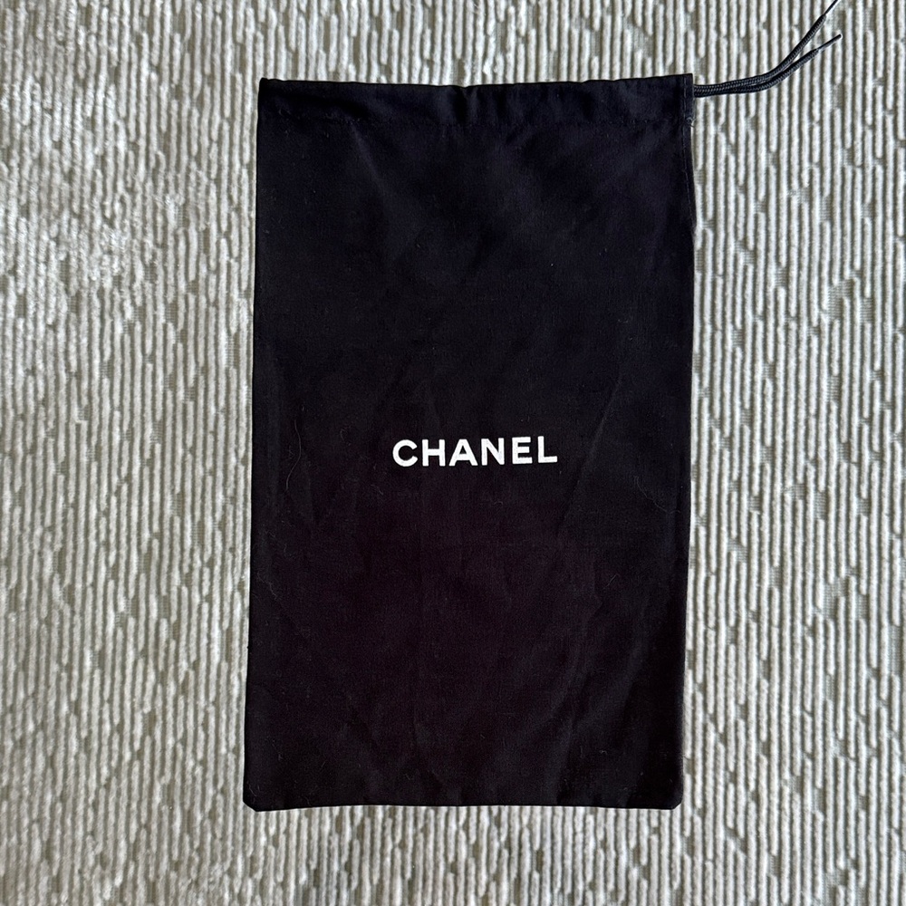 CHANEL Storage / Dust Bag (single)
